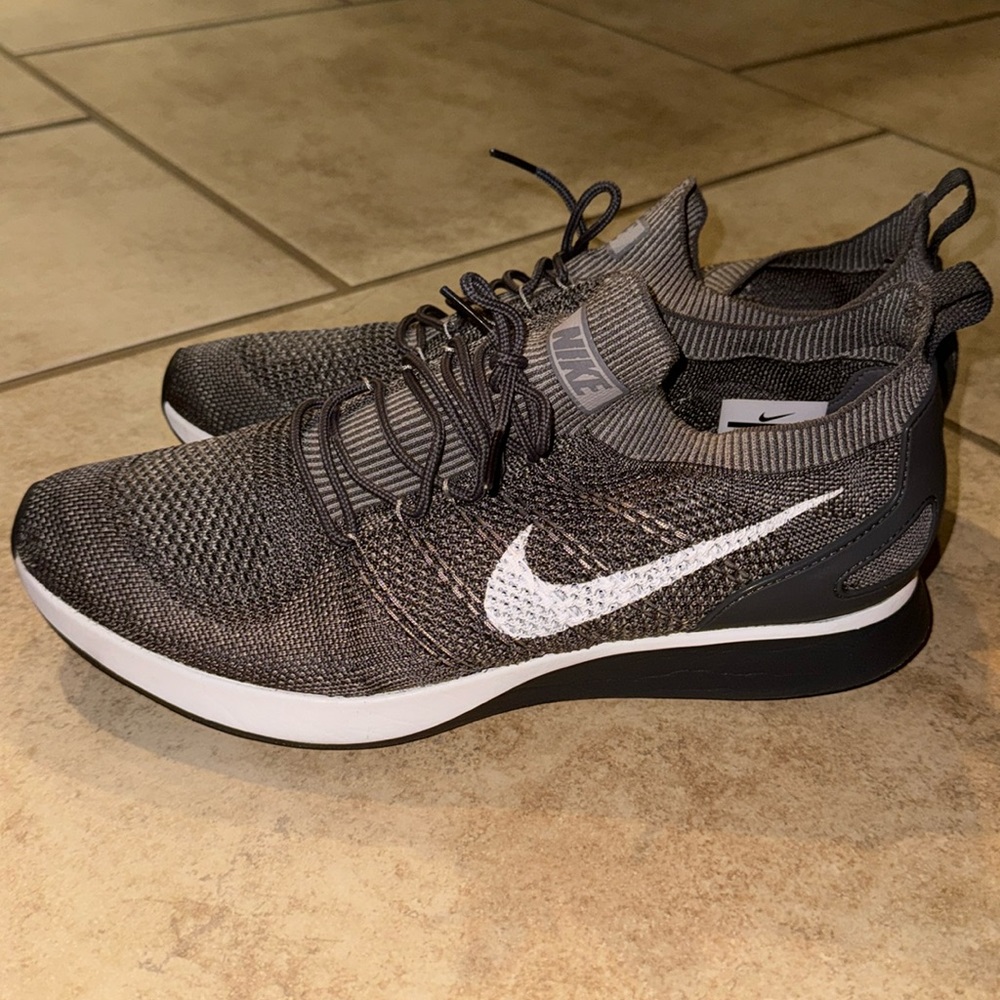 Nike Air Zoom Mariah Flyknit Racer
